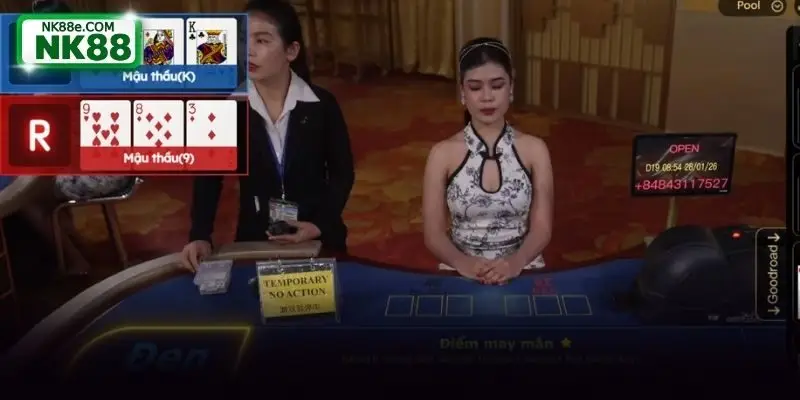 Phối hợp các quân bài chung trên bàn đấu